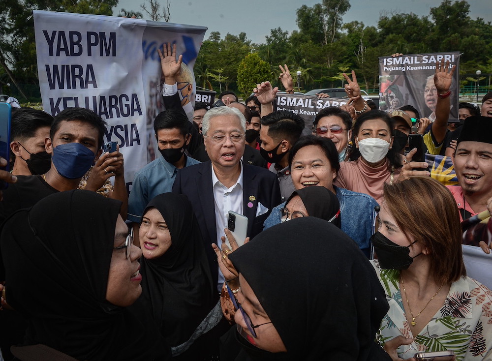 Prime Minister Datuk Seri Ismail Sabri Yaakob arrives at the Subang Air Force Base after his working visit to the US, Subang May 15, 2022. u00e2u20acu201d Bernama pic