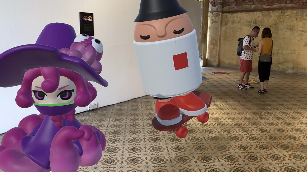 A picture of Stikki and Dango (left) and NOMBS by Kamaboko using the Perk Reality app. 