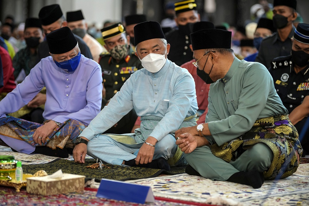  Yang di-Pertuan Agong Al-Sultan Abdullah Riu00e2u20acu2122ayatuddin Al-Mustafa Billah Shah (centre) attends Aidilfitri prayers on the first day of Hari Raya at the Federal Territory Mosque in Kuala Lumpur May 2, 2022. u00e2u20acu201d Bernama pic