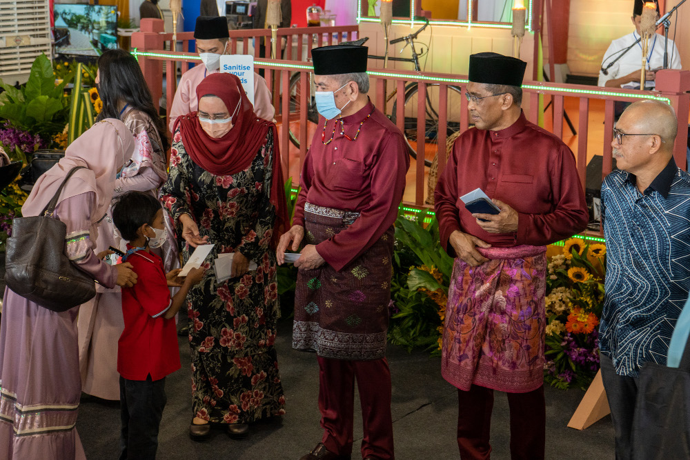 Cabinet ministers sharing a moment with attendees during the Raya Aidilfitri Open House at Seri Perdana, Putrajaya on May 8, 2022. u00e2u20acu201d Picture by Shafwan Zaidon