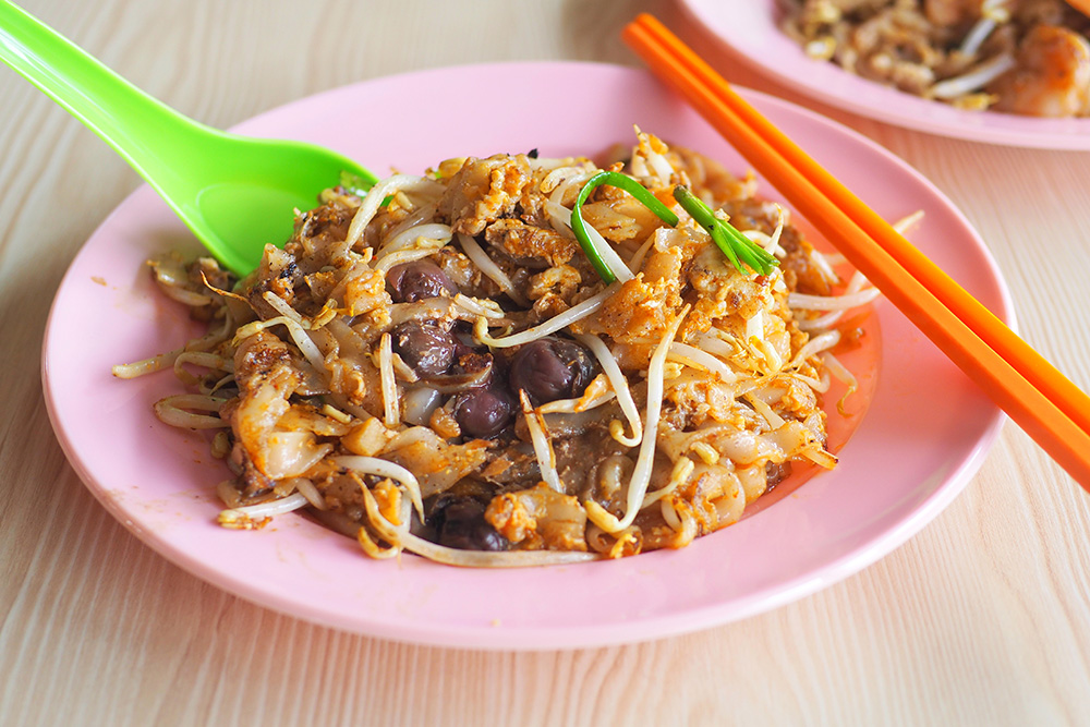 The spicy version of 'char kway teow' is quite mild and if you like cockles, you can add them.