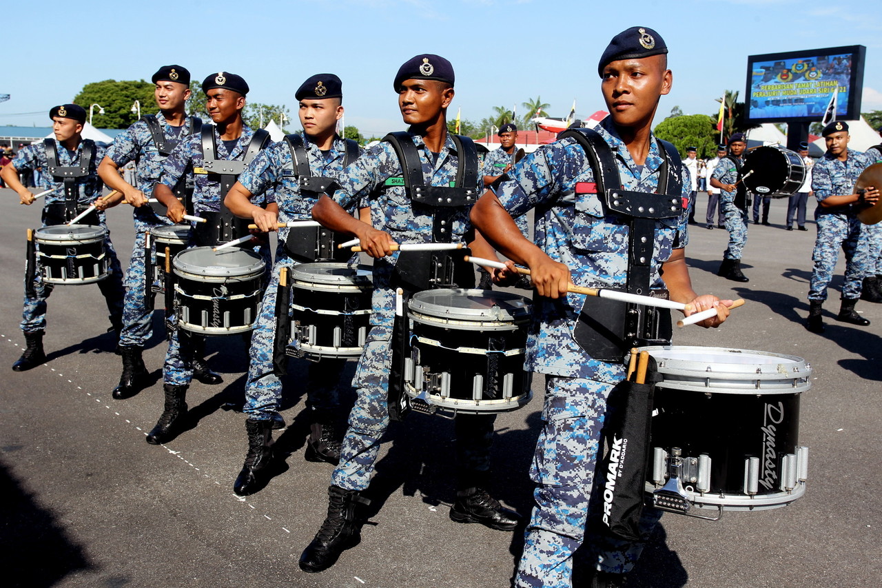 Presentation by members of the RMAF Young Soldiers Training Graduation Parade Series 64/2021 officiated by RMAF Commander, Gen Datuk Seri Mohd Asghar Khan Goriman Khan at the Air Force Academy, Ipoh, May 14, 2022. u00e2u20acu201d Bernama pic