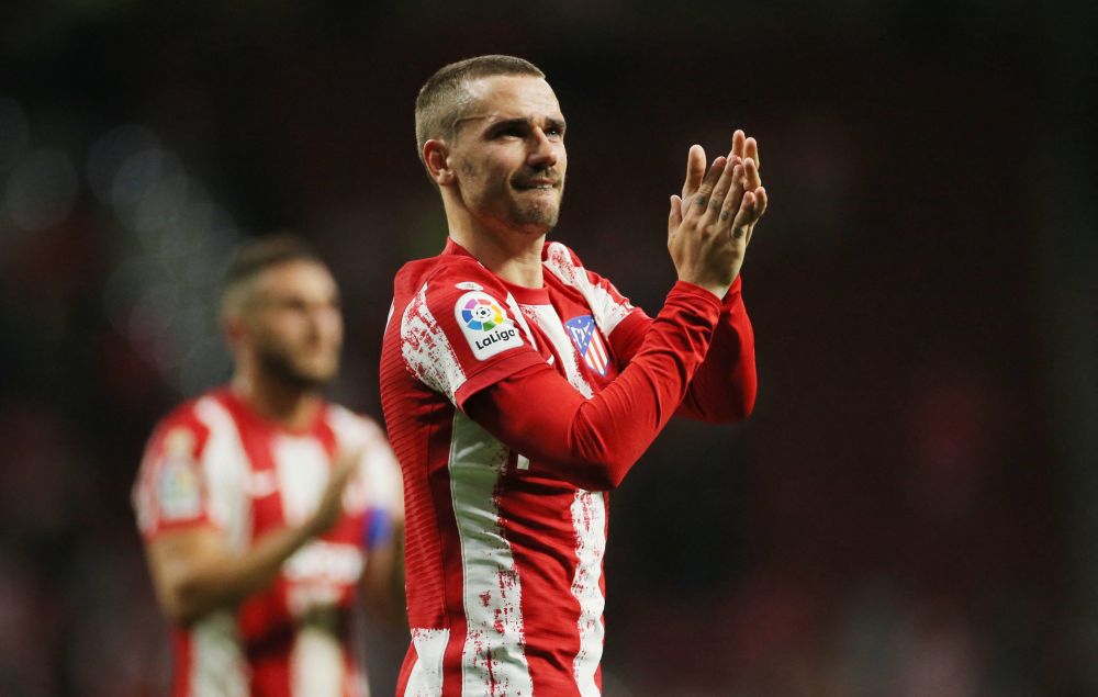 Atletico Madrid's Antoine Griezmann applauds fans after the match against Real Madrid at Wanda Metropolitano, Madrid May 2, 2022. u00e2u20acu201d Reuters pic