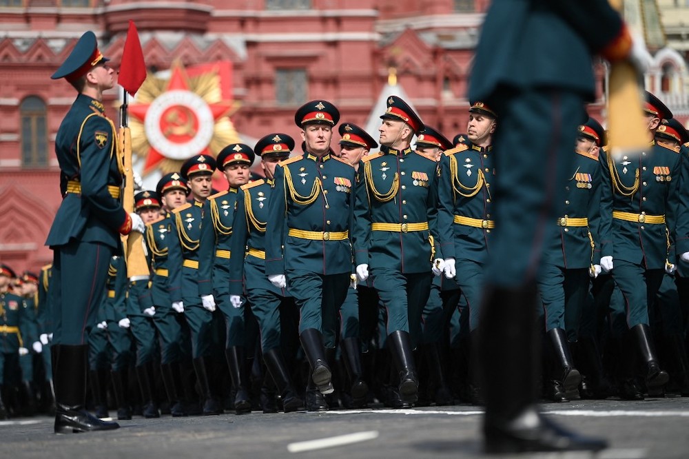 Russian servicemen march on Red Square during the general rehearsal of the Victory Day military parade in central Moscow on May 7, 2022. Russia will celebrate the 77th anniversary of the 1945 victory over Nazi Germany on May 9. u00e2u20acu201d AFP picnn