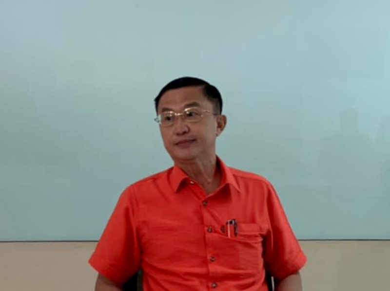 Johor MCA leader Datuk Tee Siew Kiong speaks to the media in Johor Baru May 17, 2022. u00e2u20acu201d Picture by Ben Tan