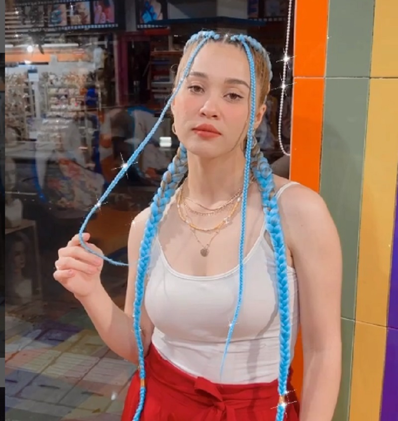 Actress Emma Maembong is criticised by online users for her choice of attire. u00e2u20acu2022 Picture via Instagram/emma_maembongofficial