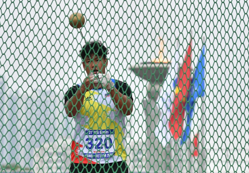 Malaysiau00e2u20acu2122s Jackie Wong Siew Cheer captured back his title by edging his arch-rival Kittipong Boonmawan for the second time in the menu00e2u20acu2122s event, with a hurl of 66.49m in the last attempt. u00e2u20acu2022 Bernama pic
