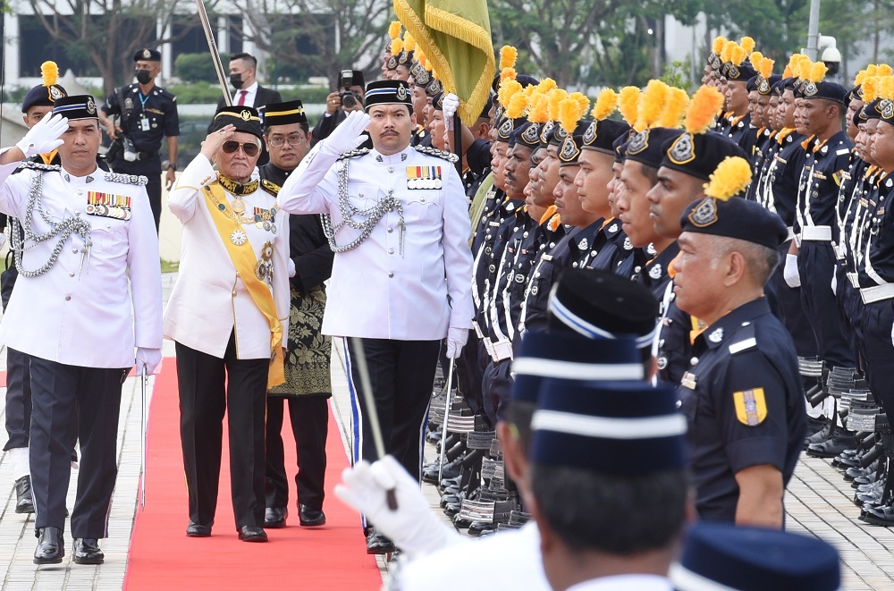 Sarawak Governor Tun Abdul Taib Mahmud (second, left) inspecting the guards of honour at the opening of the Sarawak State Assembly sitting, May 17, 2022. u00e2u20acu2022 Picture courtesy of State Information Department