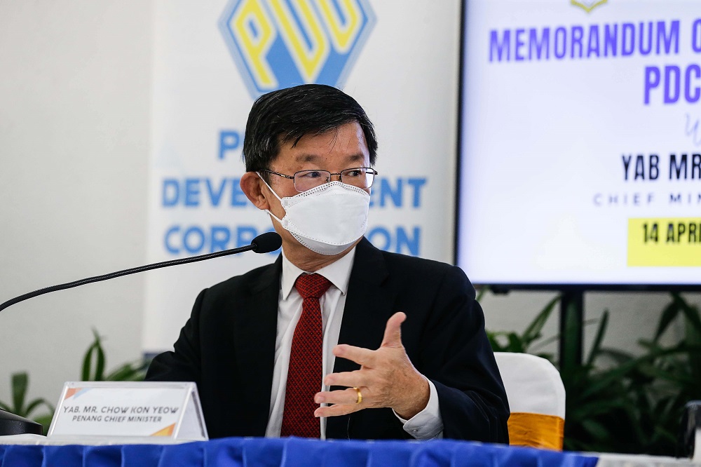 Penang Chief Minister Chow Kon Yeow speaks at the Penang Developement Corporation Office in George Town April 14, 2022. u00e2u20acu2022 Picture by Sayuti Zainudin