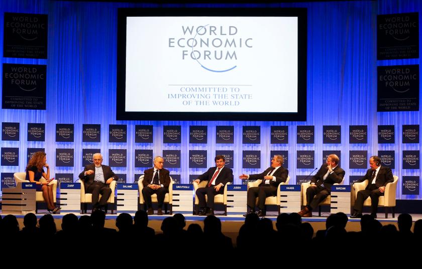 Officials attend a session at the annual meeting of the World Economic Forum (WEF) in Davos January 24, 2014. u00e2u20acu201d Reuters pic