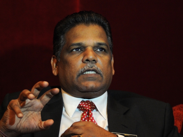 Penang MACC director M. Samarajoo gesture when talking to the press. u00e2u20acu201d Picture by K.E. Ooi