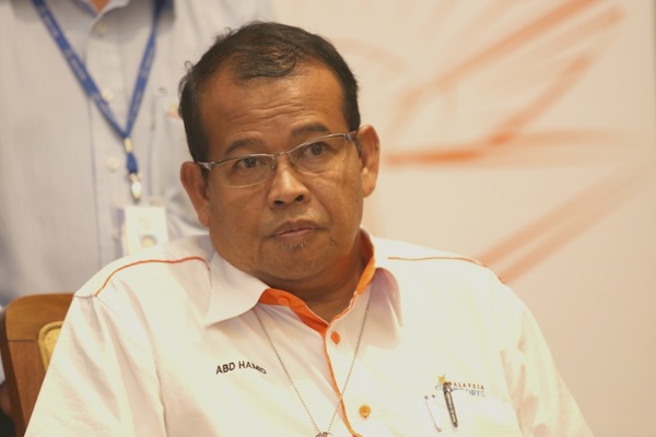  MAHB COO Datuk Abdul Hamid Mohd Ali told reporters that BCS Group was appointed last week to take over the baggage handling system. — Picture by Saw Siow Feng