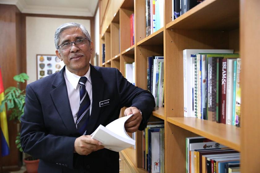 Chief Commissioner of the MACC Tan Sri Abu Kassim Mohamed. u00e2u20acu201c Picture by Choo Choy May