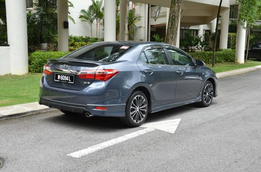 The 2014 Toyota Altis.