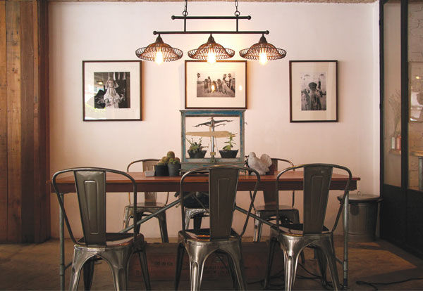 The understated ambiance at One Ounce for Onion.