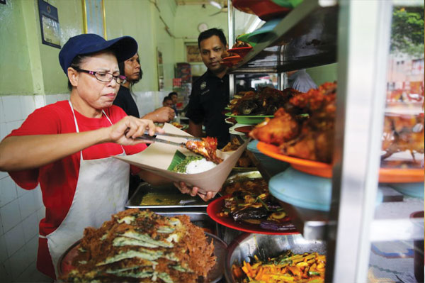 Pick your favourites from the Nasi Padang stall