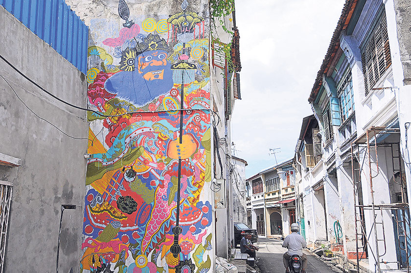 A mural of a deity by Bibichun at Lorong Tok Aka