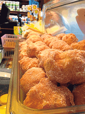 Ignore the egg tarts at Tai Cheong Bakery and go for the sa yung.