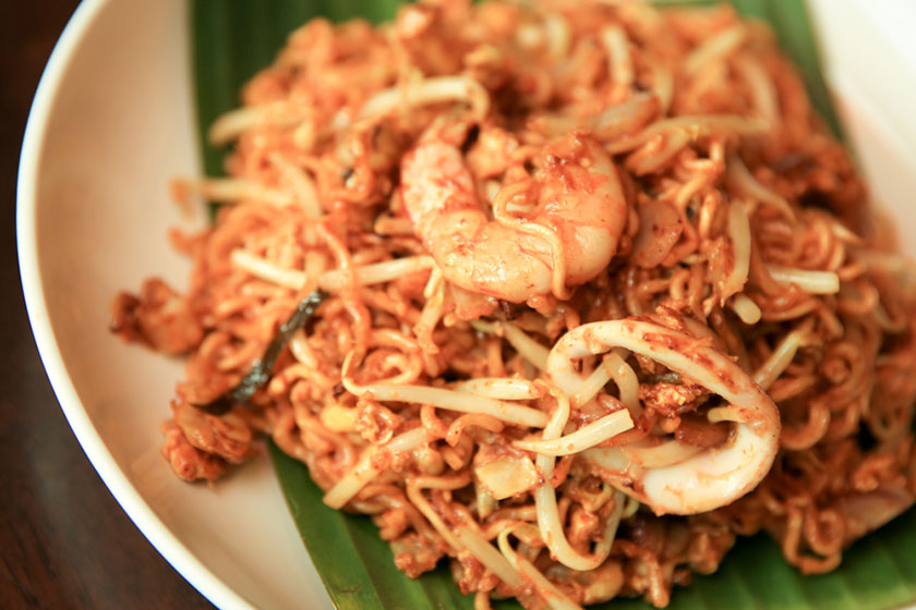 You won't be able to stop eating this fragrant fried tom yam noodles with seafood, a creation by Ang Kar Bee