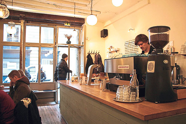  Télescope is a tiny café hidden in a small alley in the 1st arrondissement.