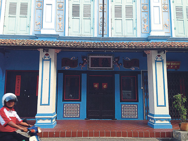 The ornate facade of this building indicates its owners’ financial status back in the day.