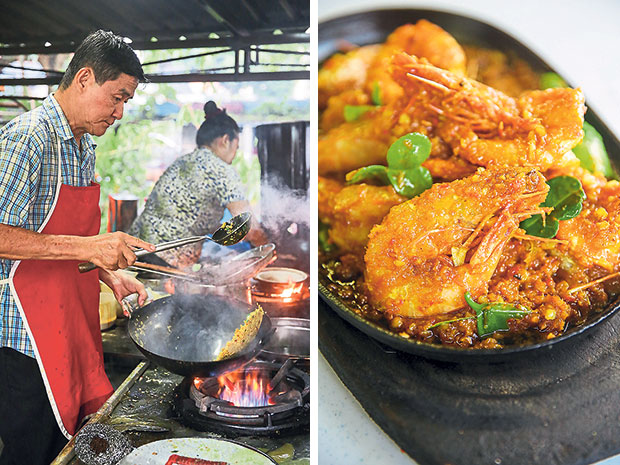 Meng Kee Restaurant’s cooks have been with them for many years, hence their skills are superb in frying their signature Thai fried rice (left). Fragrant and delicious, Meng Kee Restaurant’s hotplate prawns with kaffir lime leaves (right).