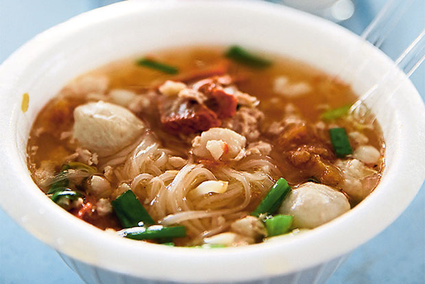 Dine on 5 types of laksa, beef noodles or this comforting pork noodles at Restaurant Gasing.