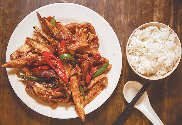 Relish each piece of delicious fried eggplant with chillies that has caramelised sweet edges.