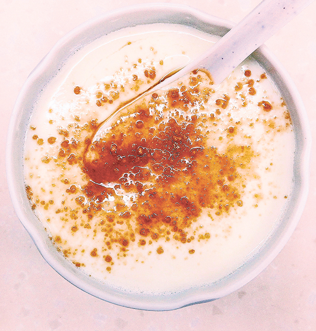 Don’t miss the steamed milk with ginger syrup at Tin Yin Desserts