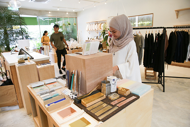 Browsing through a select store like Ilaika means you shop a more exclusive curated collection of niche brands