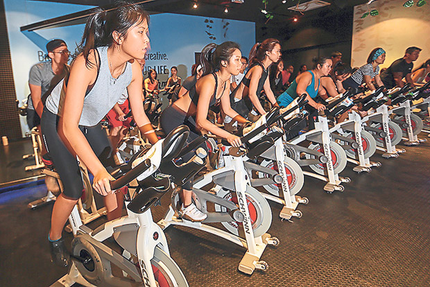 The studio is equipped with 30 bikes, specially imported from the USA.