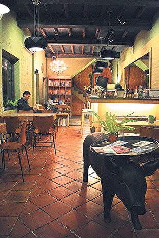 The hippie-hipster vibe of Ino Café.