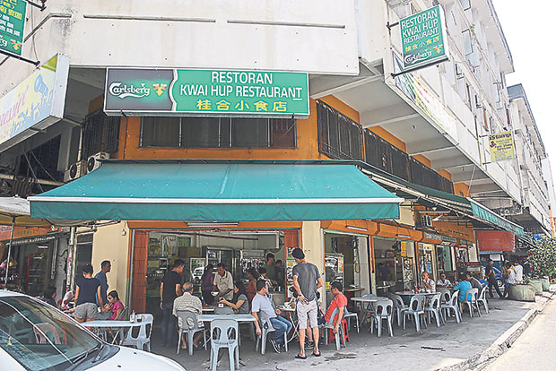 Look for this corner restaurant to get your beef noodles fix.