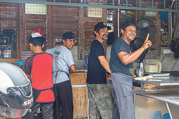 The friendly crew at Onn Kitchen.