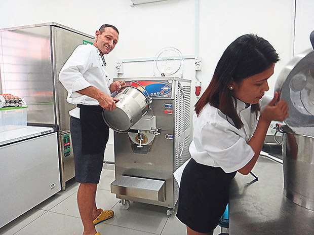 Everything is handmade at their flagship store, with the fresh milk used up within 24 hours.