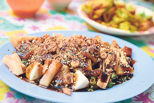 Sotong kangkong is based on Mak Siti’s recipe.