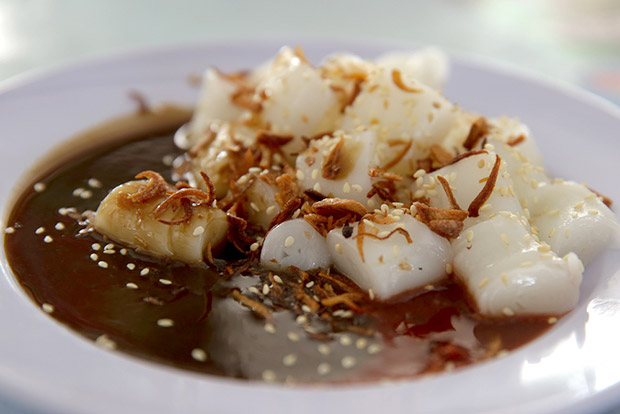 Expect pungent flavours from this Penang style chee cheong fun.