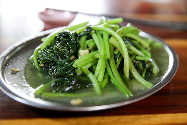 Simple but tasty: the stir fried sweet potato leaves.
