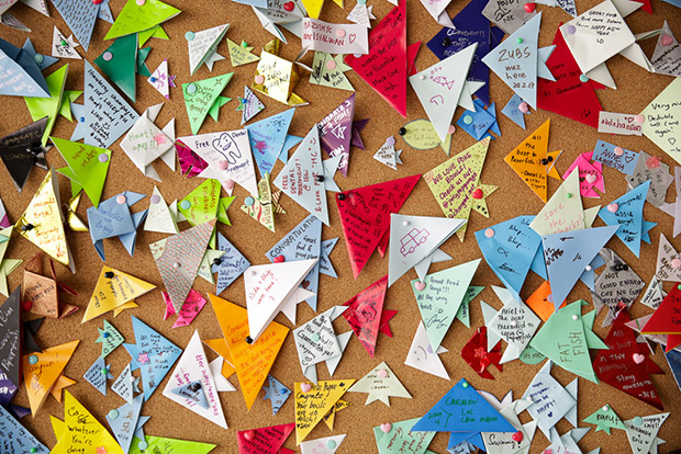 Leave a message on Paperfish’s board with their Japanese origami fishes to show your appreciation for their poke bowls.