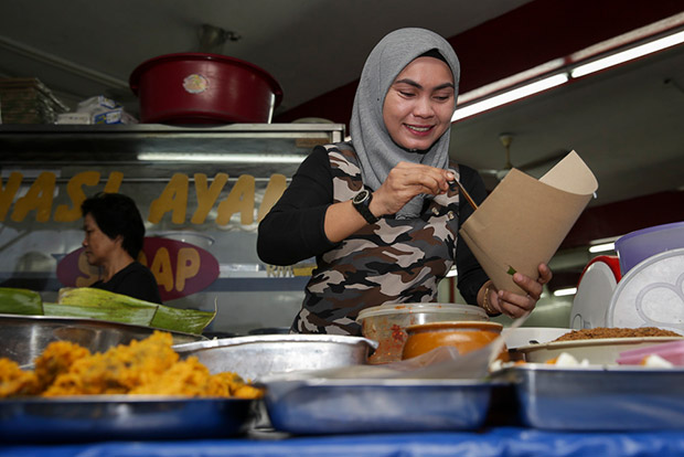 Kelantan native Che Azlina Che Muda started this business about three years ago.