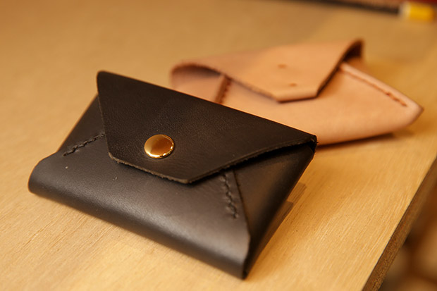 Wanpi 玩皮 uses quality vegetable-tanned leather.