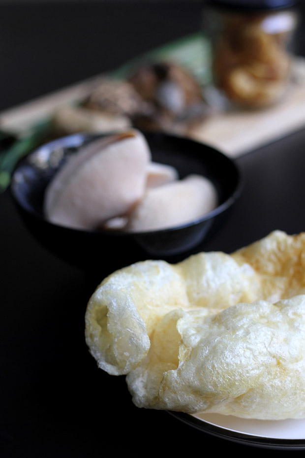 The use of abalone (back) and fish maw (front) makes this a luxurious dish.