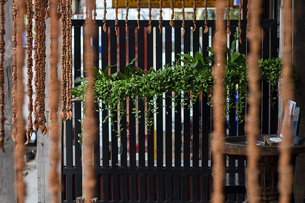 There is a homey, village-like ambience to Supanniga Eating Room.