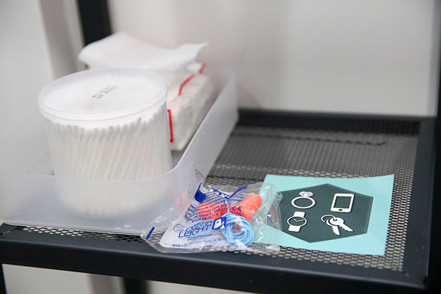 Be sure to put on the ear plugs to avoid water and salt from entering.