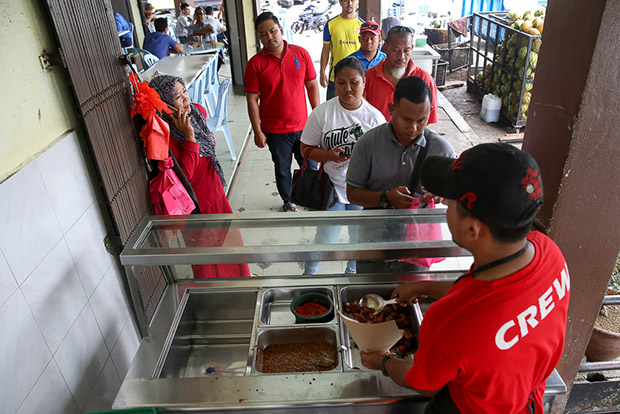 Keep calm and queue up for your nasi Mmanggey.
