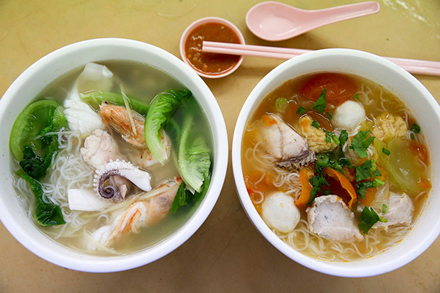 Select from a slightly piquant tomato broth or plain ginger broth for your bowl of noodles.