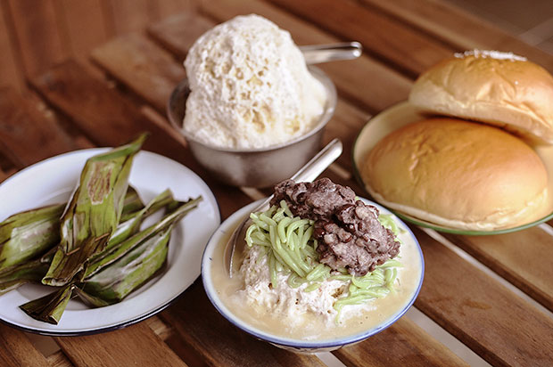 Order ais kacang or cendol to go with homemade buns and Nyonya kuih