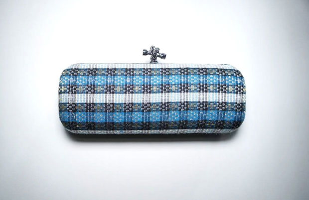 An edgy pattern for this songket covered clutch.