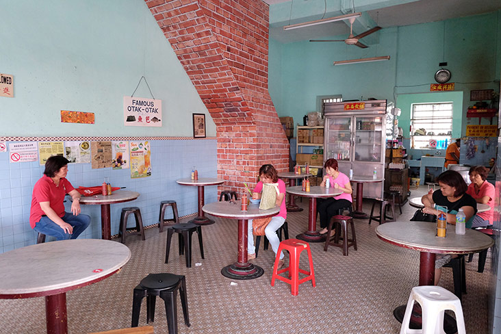 Hai Beng Coffee Shop along Jalan Masjid Kapitan Keling.