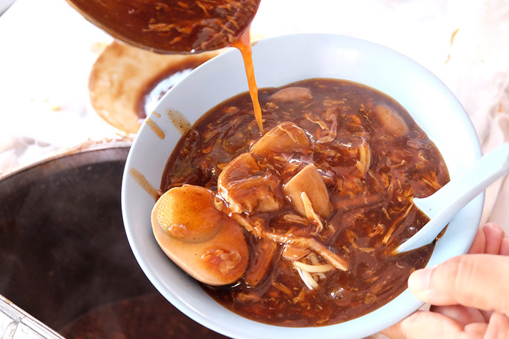 The thick, sticky concoction of starchy gravy with noodles.